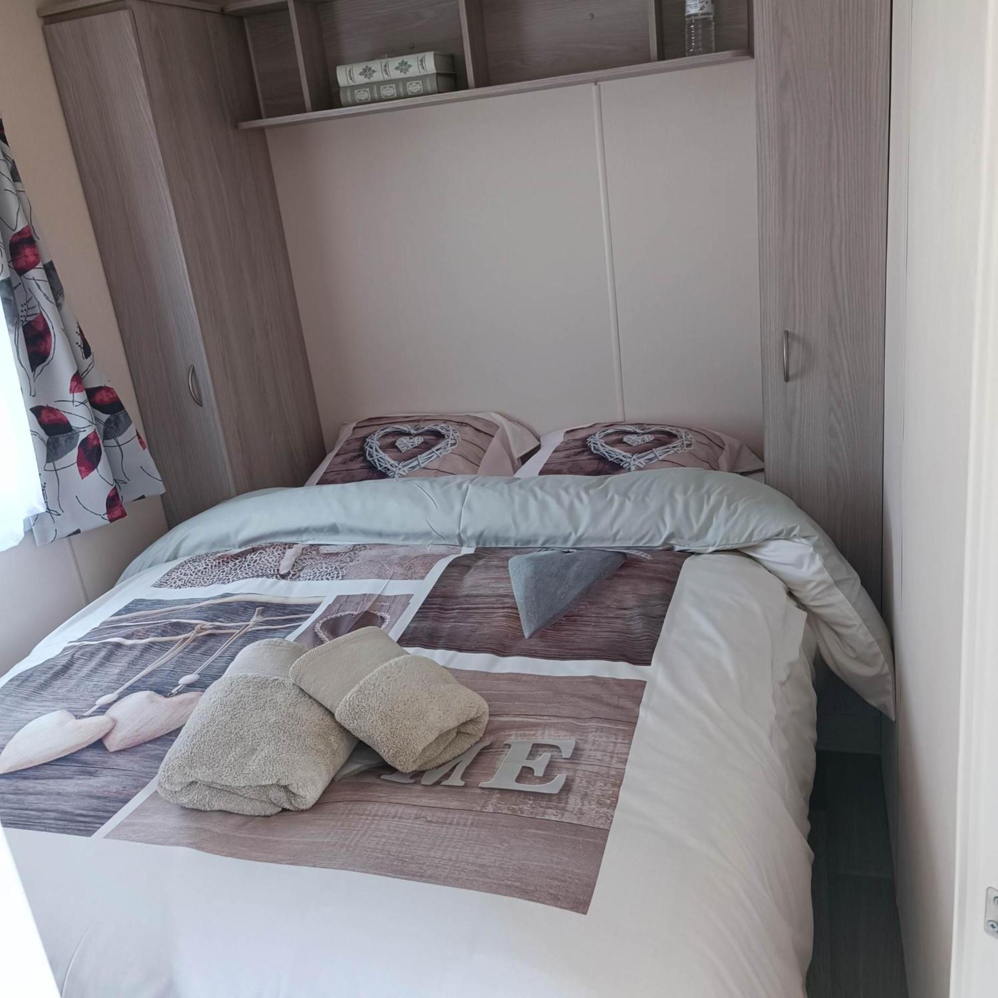 Caravan Aan Zee Arnani มิดเดิลแกร์เกอ ภายนอก รูปภาพ